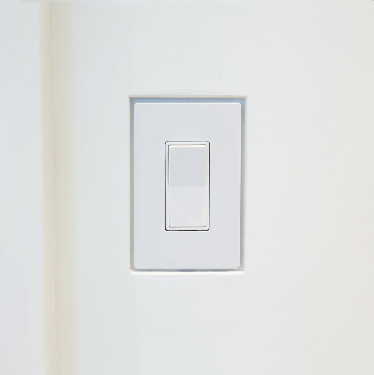 Flush Drywall Luxe Receptacle Mount