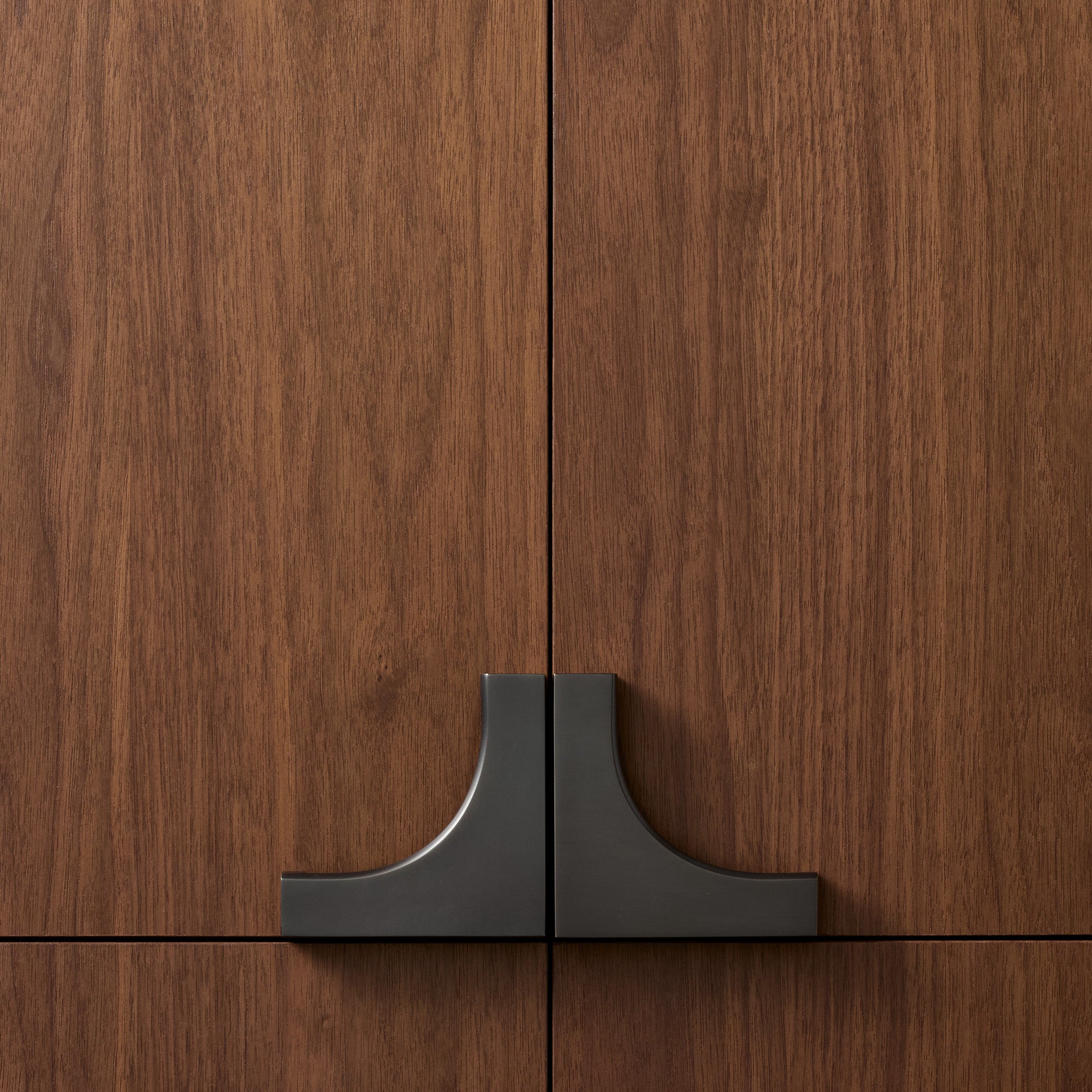 Avalon Corner Cabinet Pull, 4"