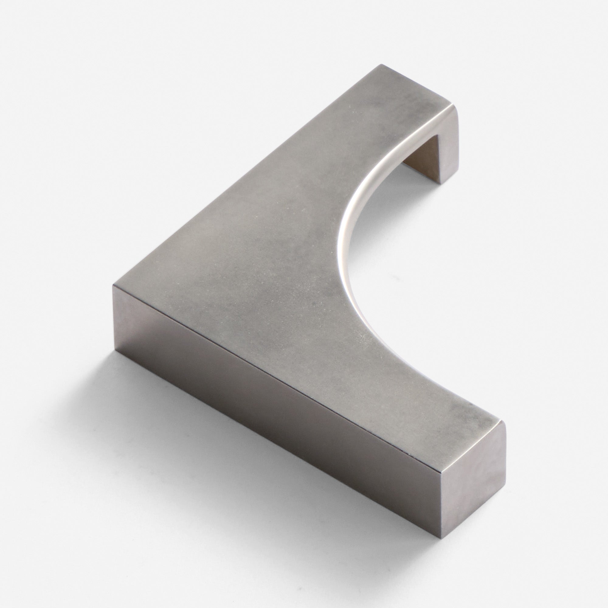 Avalon Corner Cabinet Pull, 4"