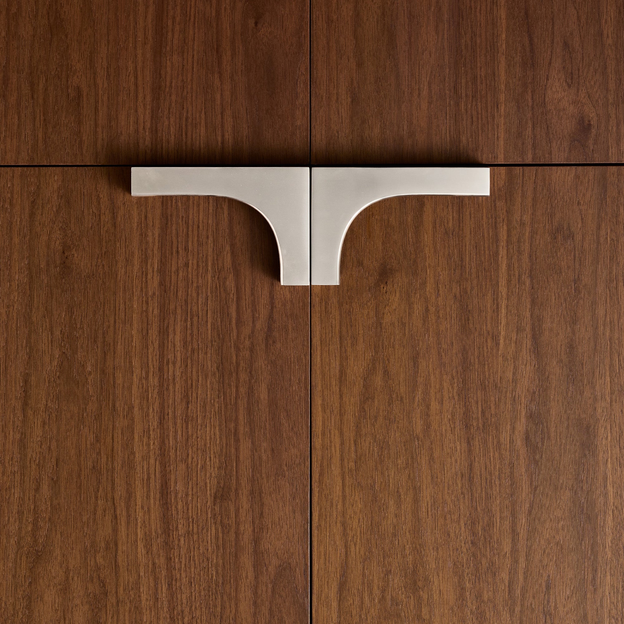 Avalon Corner Cabinet Pull, 6"