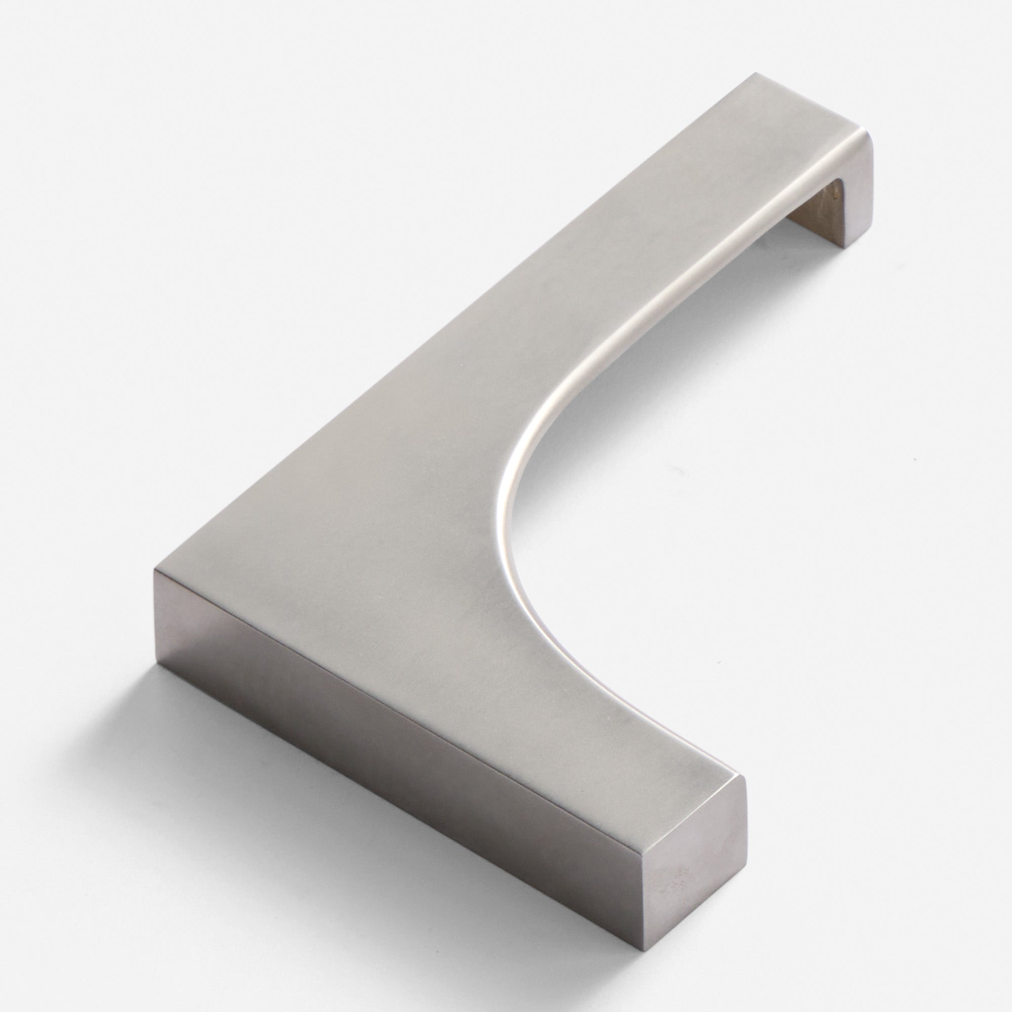 Avalon Corner Cabinet Pull, 6"