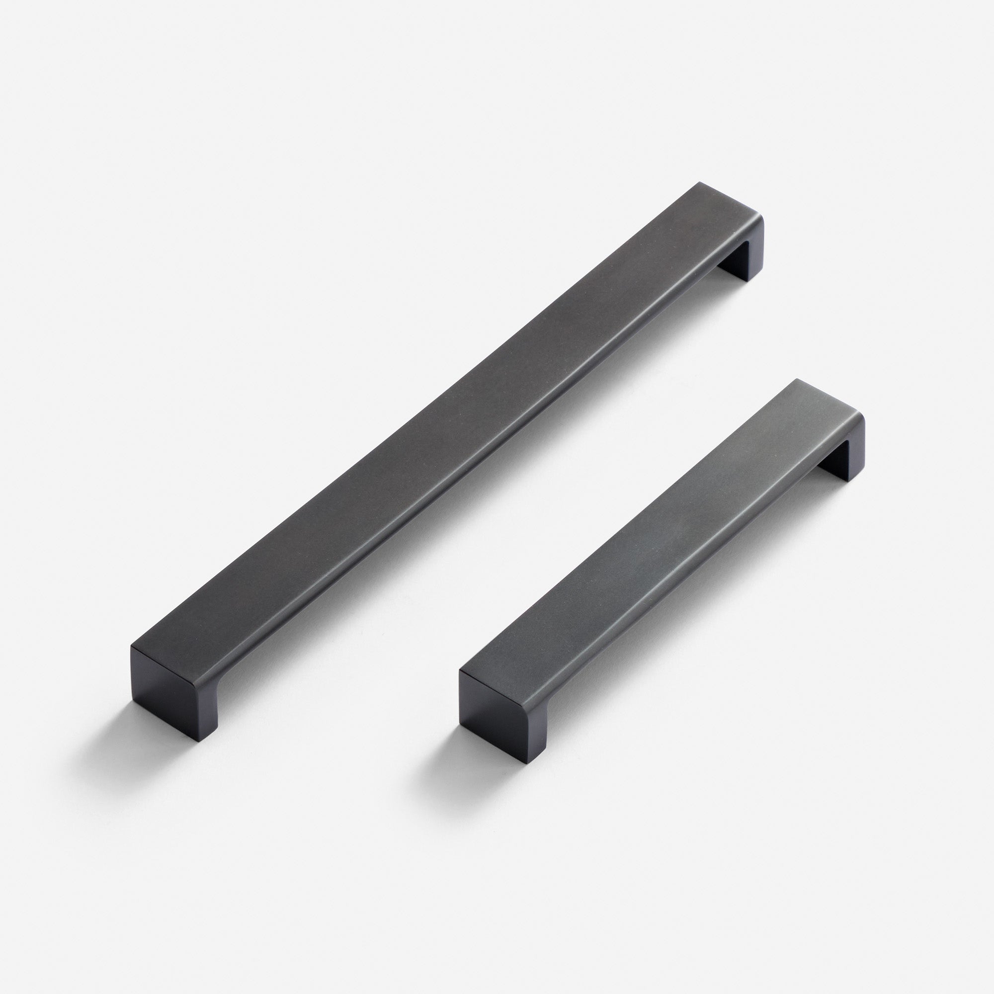 Avalon Straight Cabinet Pull