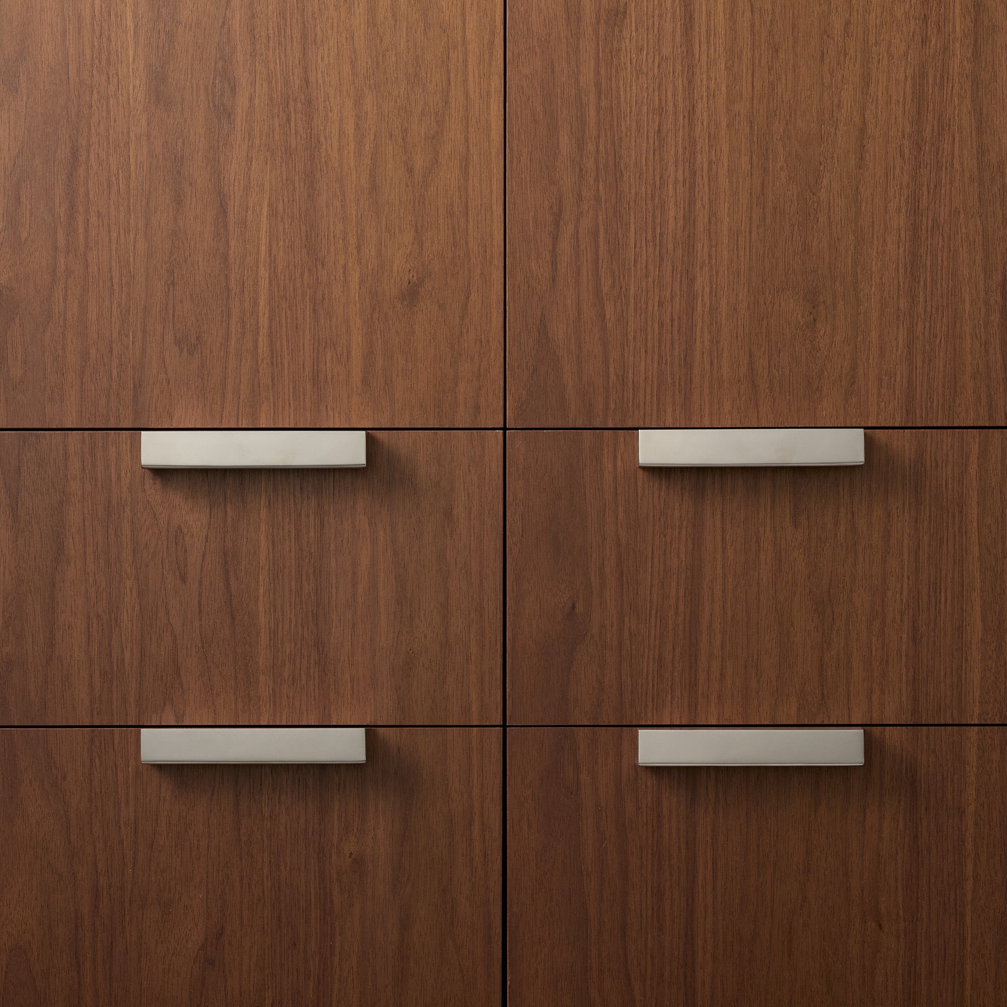 Avalon Straight Cabinet Pull