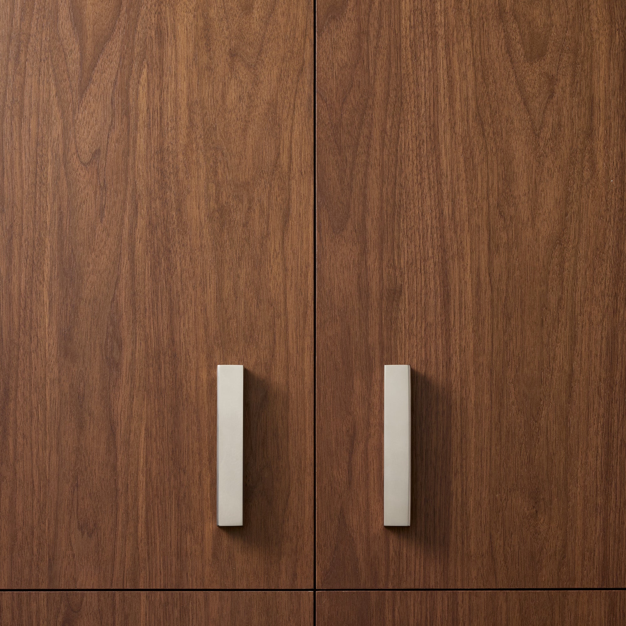 Avalon Straight Cabinet Pull