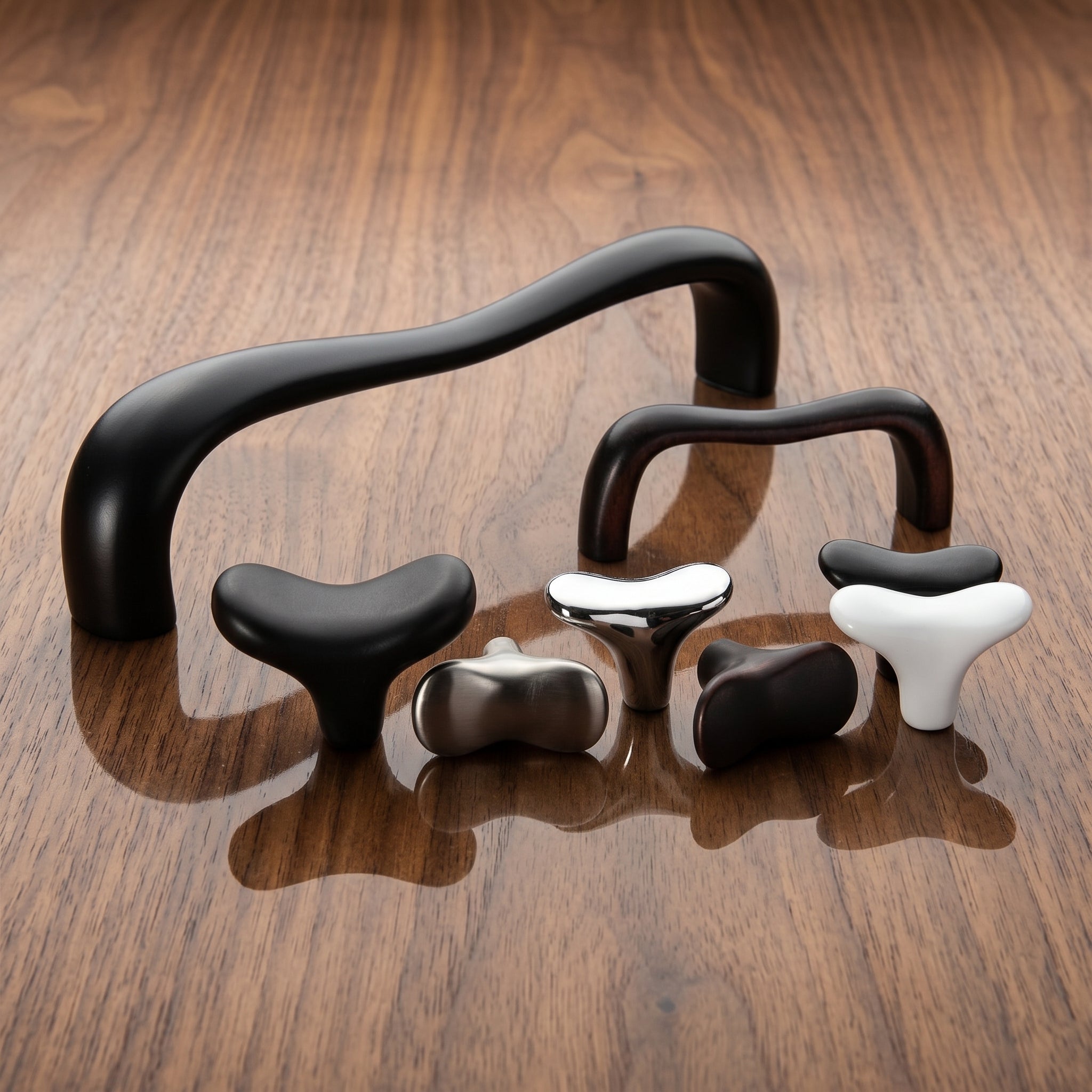 Botero Cabinet Knob