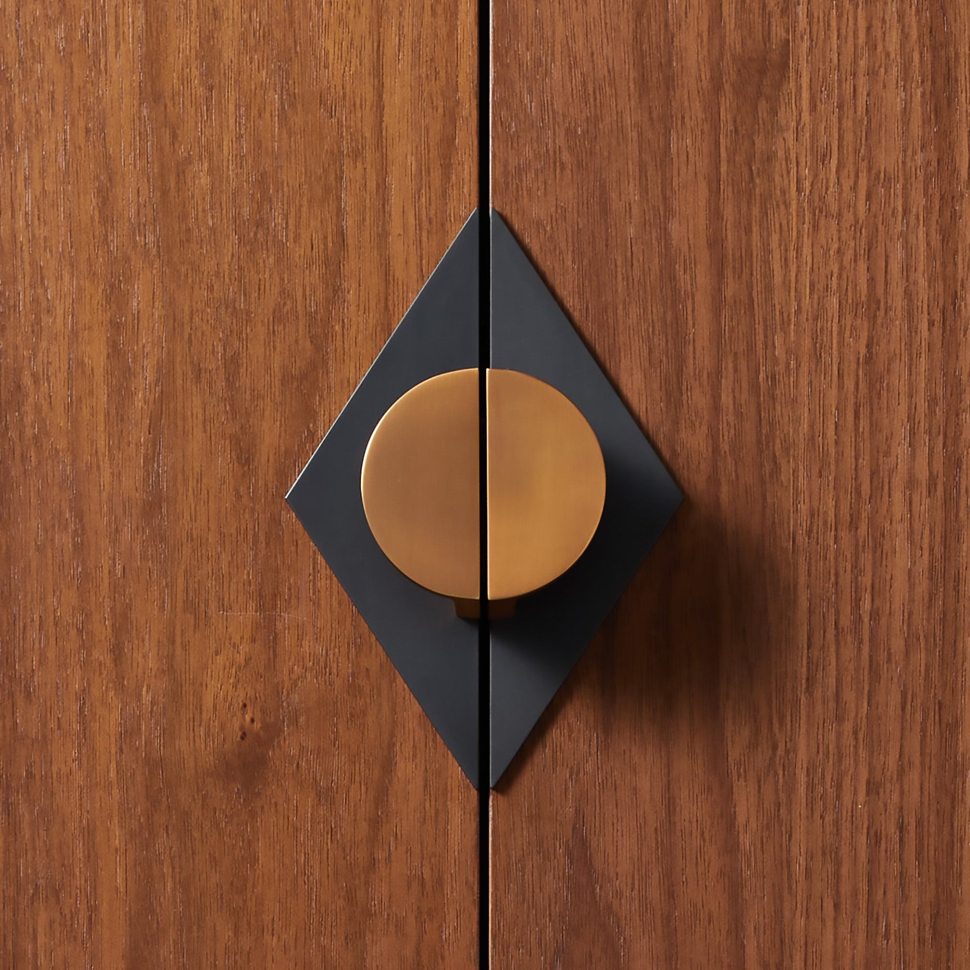 Horizon Cabinet Pull Backplate
