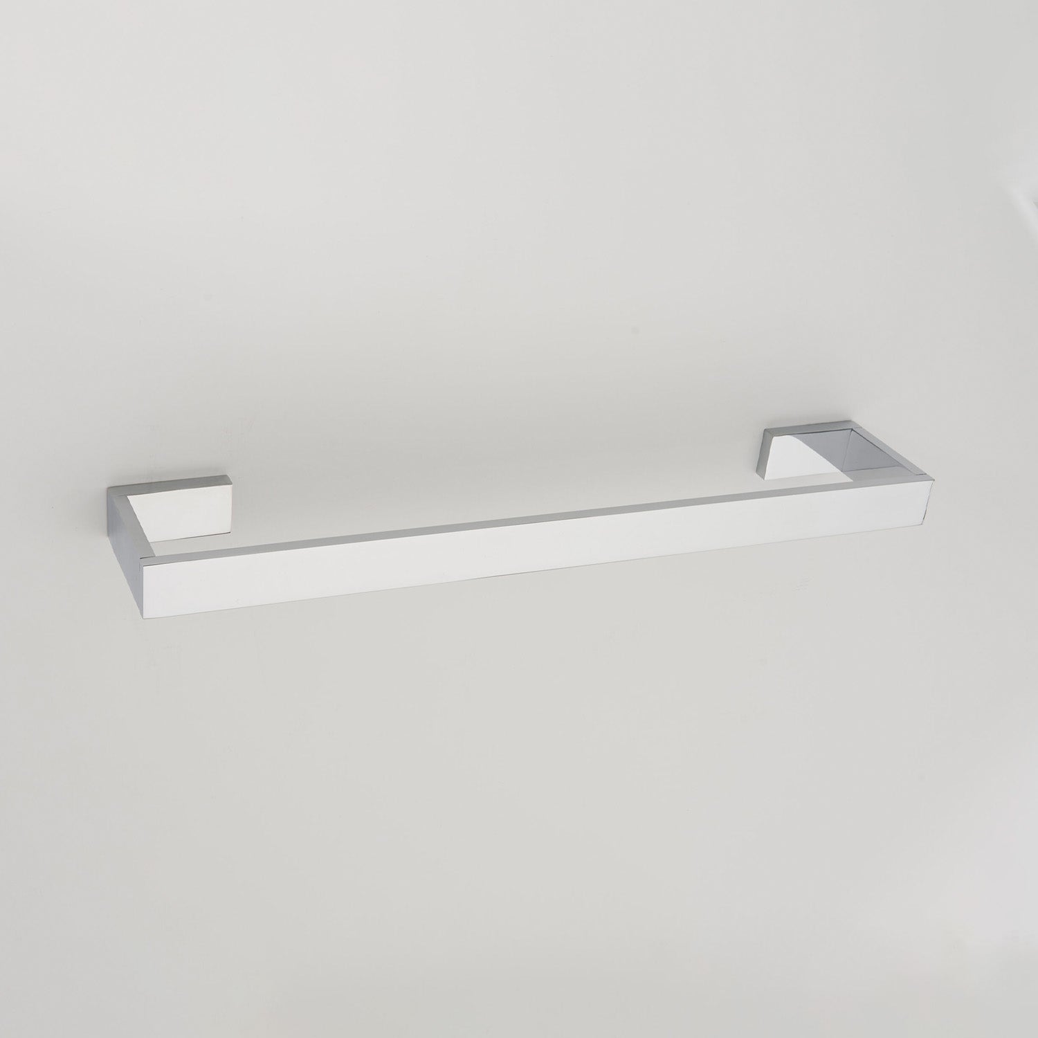 Linear Towel Bar