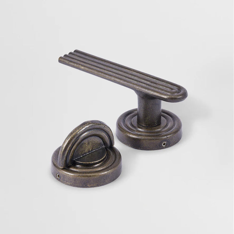 Forme 18 Fluted Door Lever