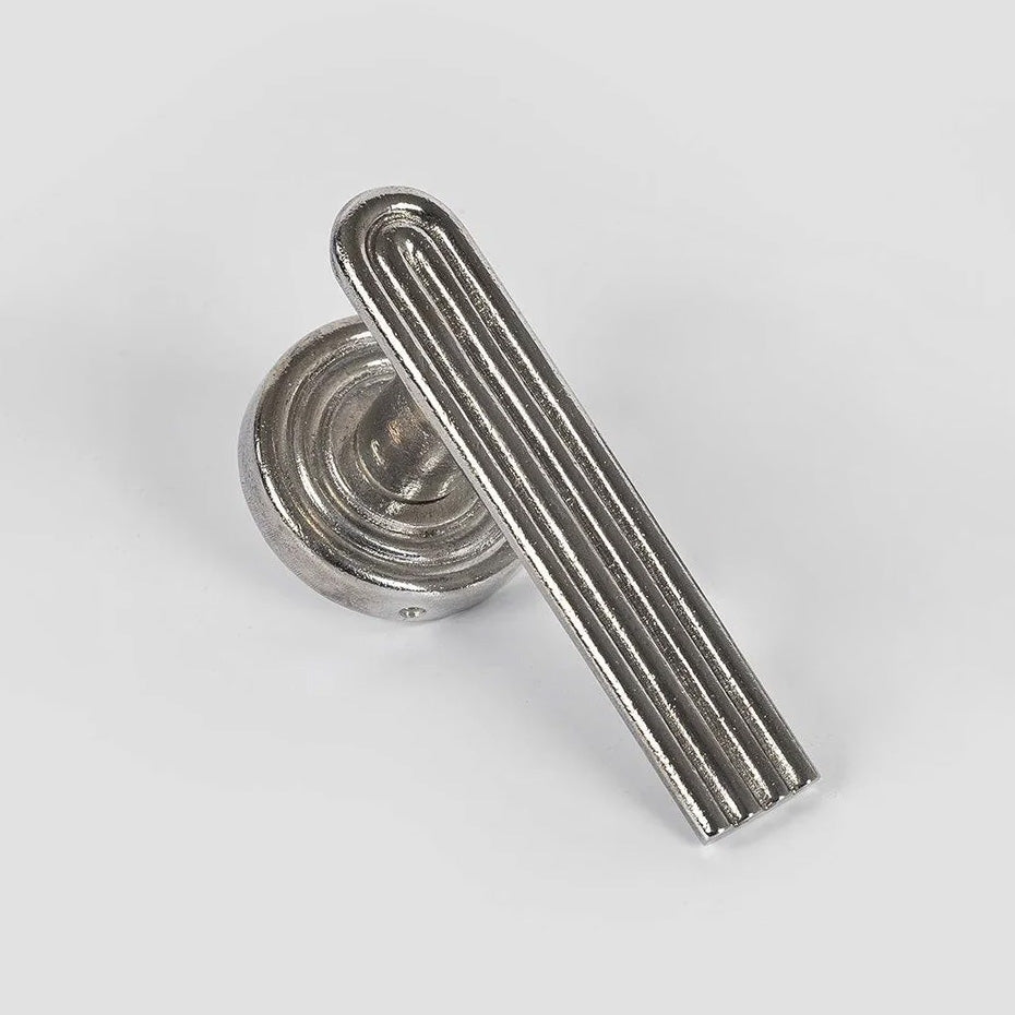 Forme 18 Fluted Door Lever