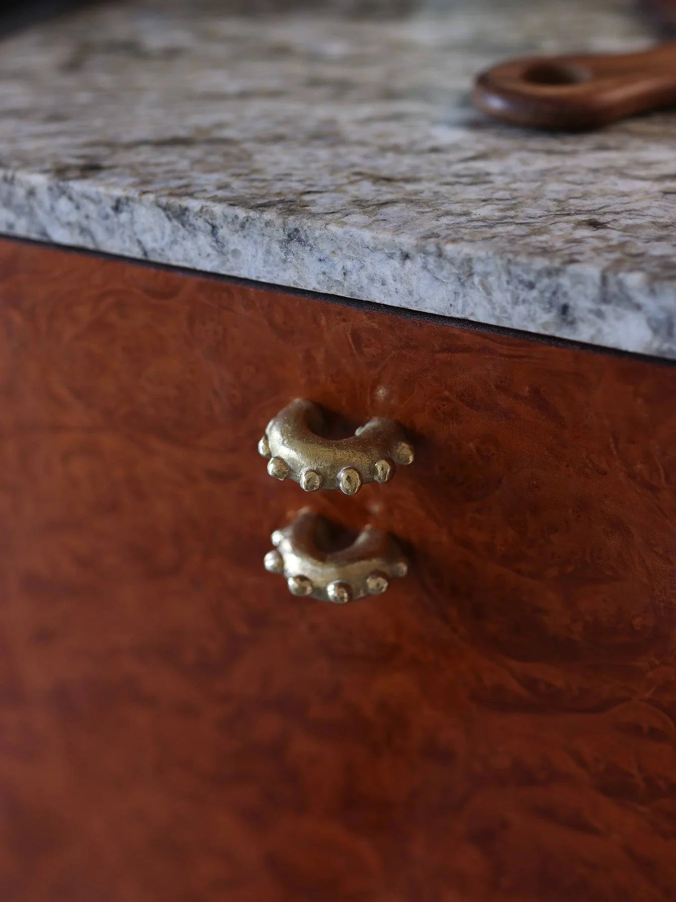 Forme Sculptural Cabinet Pull Knob
