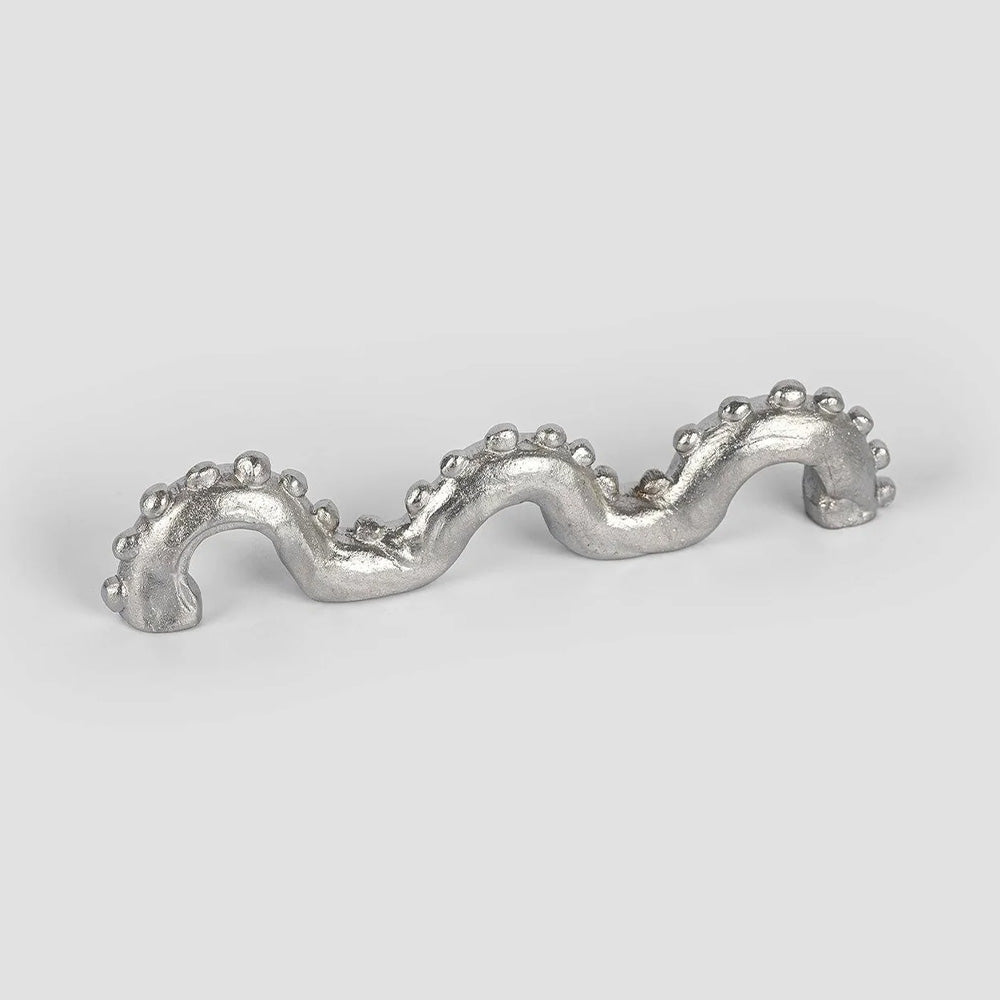Forme Sculptural Cabinet Pull