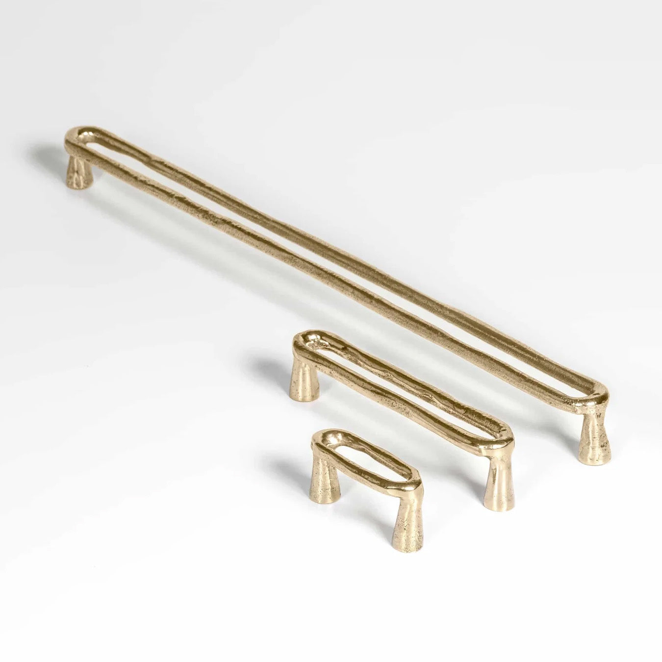 Forme Loop Cabinet Pull