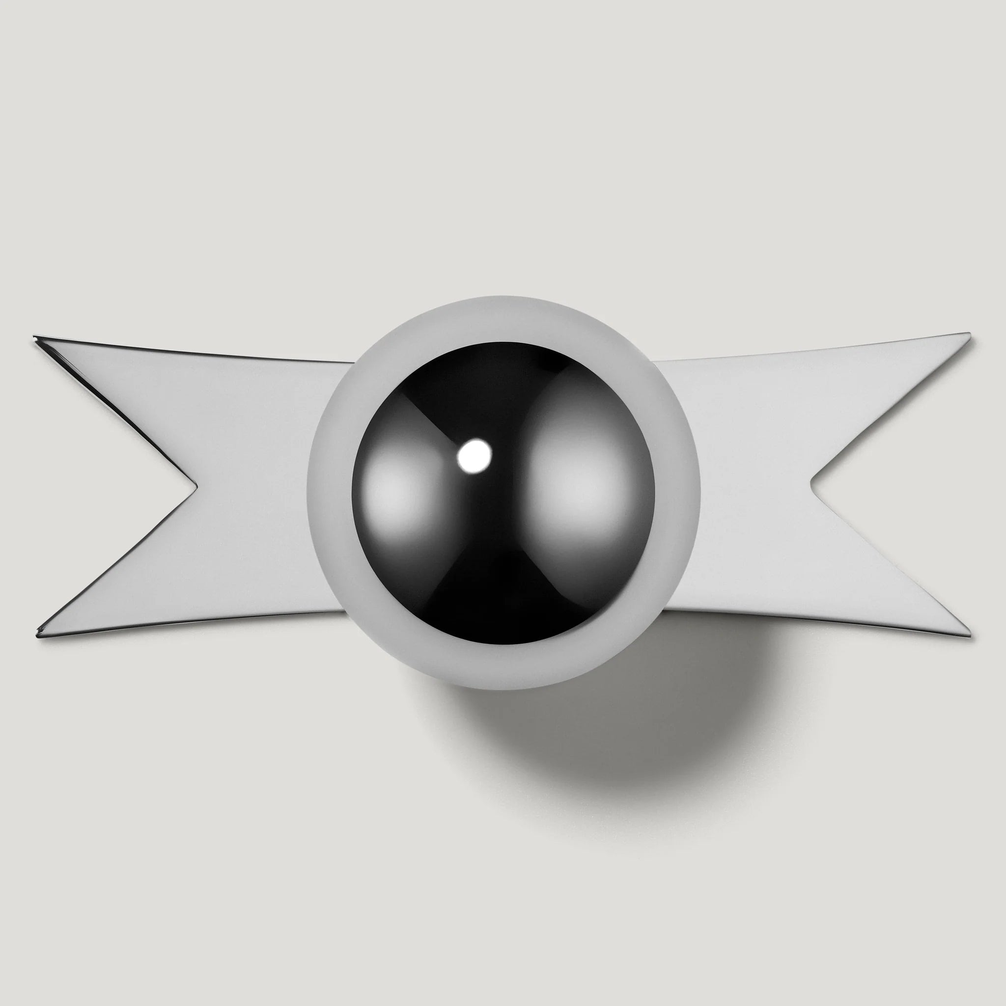 Bobbin Cabinet Knob and Ribbon Backplate