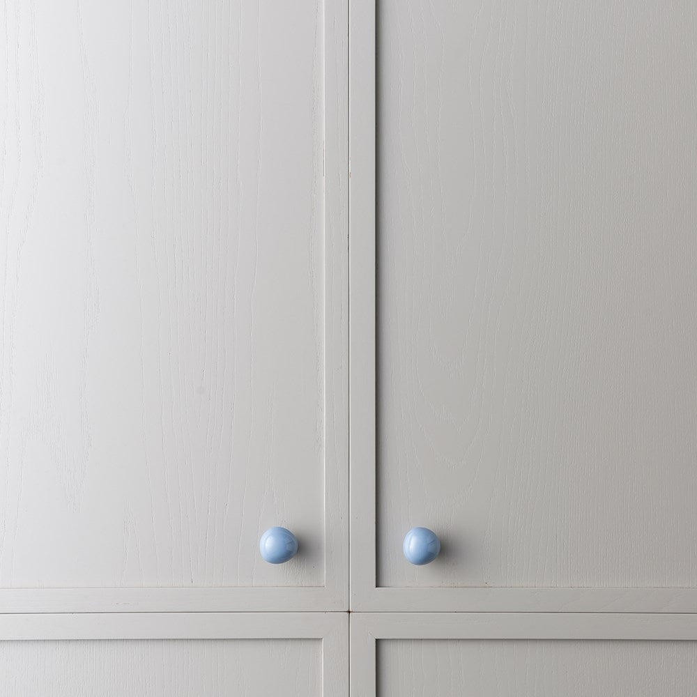 Colored Gloss Pebble Knob