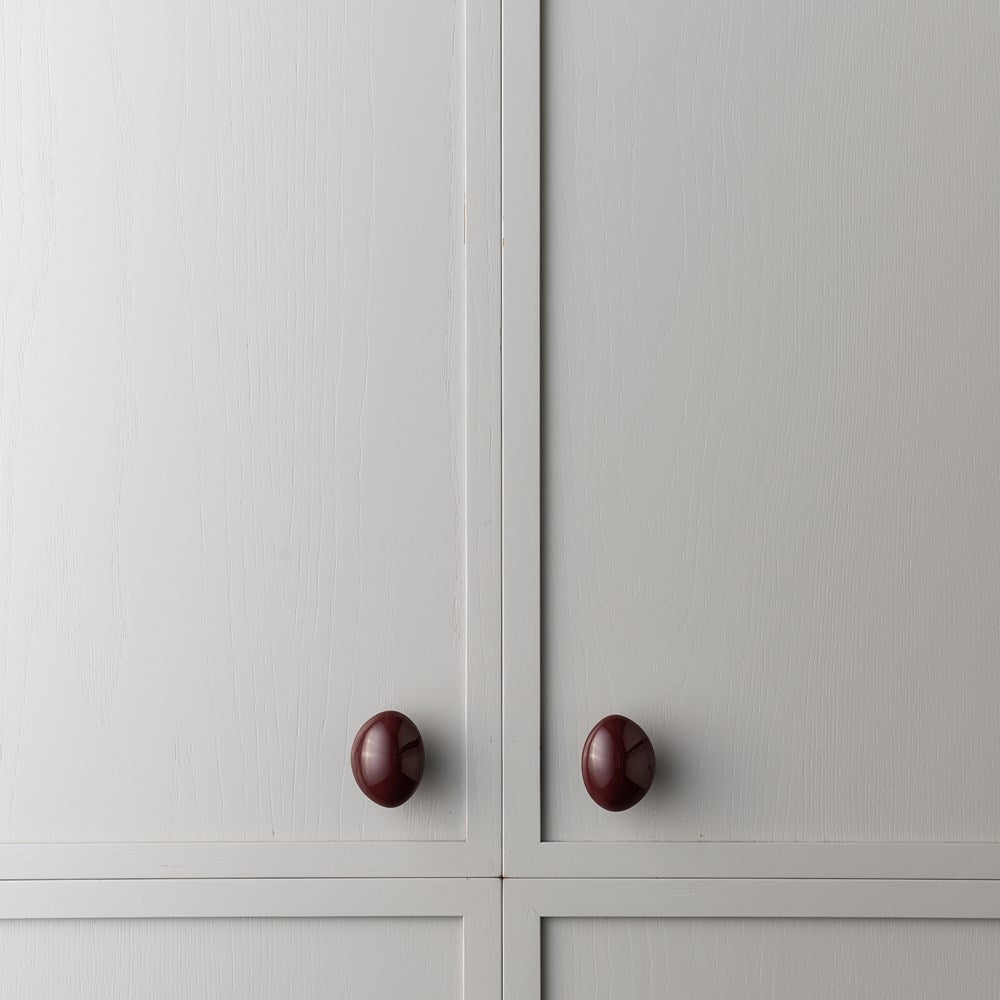 Colored Gloss Pebble Knob