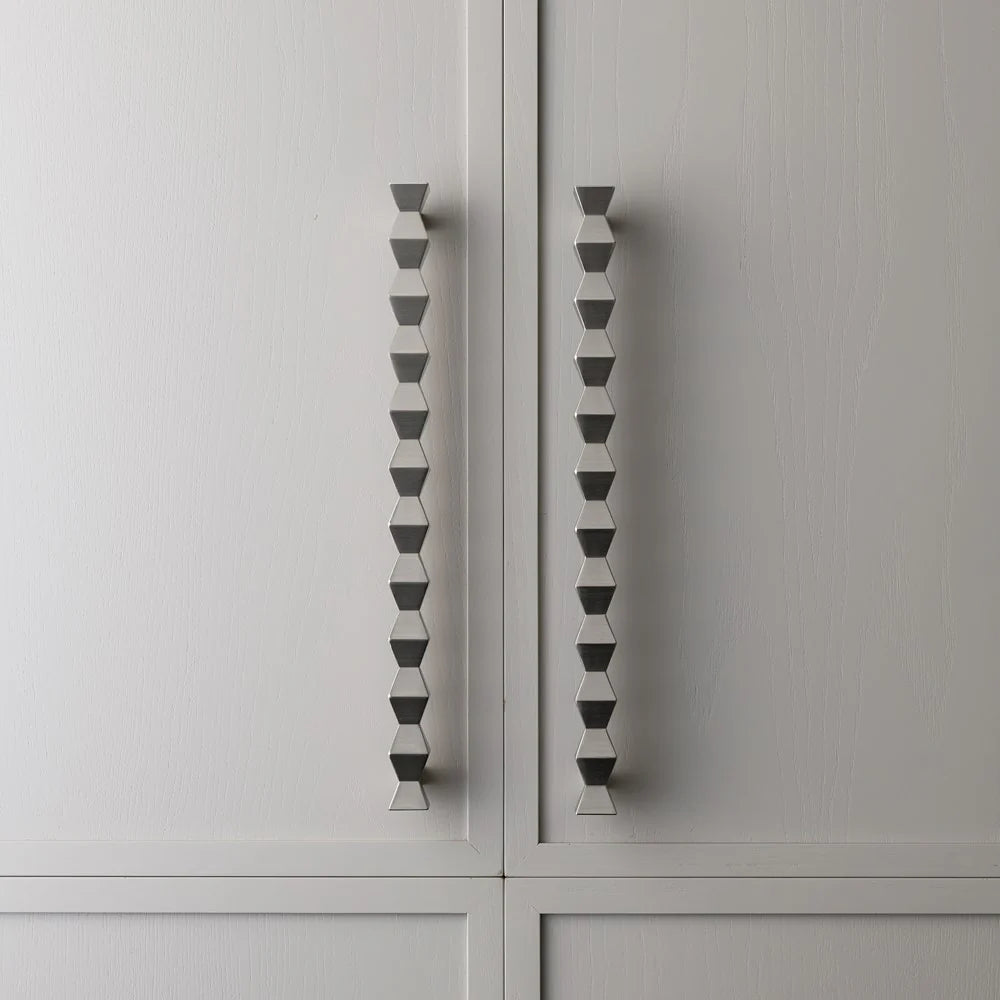 Forma Cabinet Pull