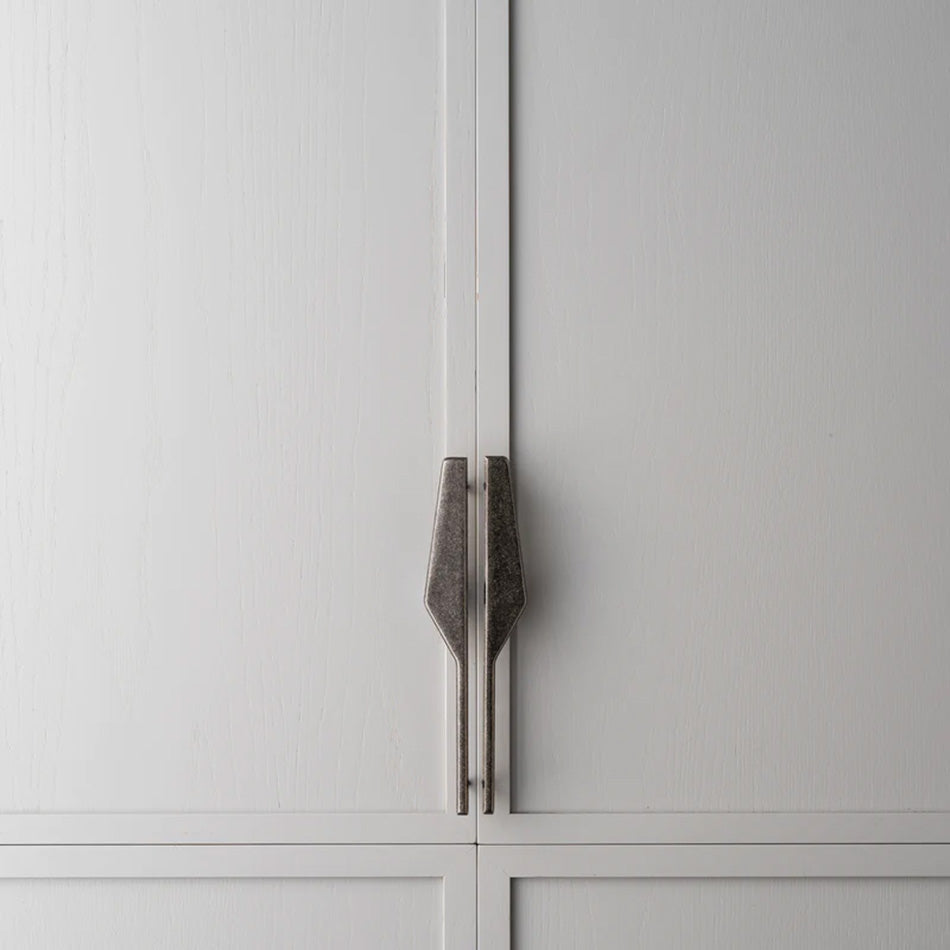 Outline Cabinet Pull