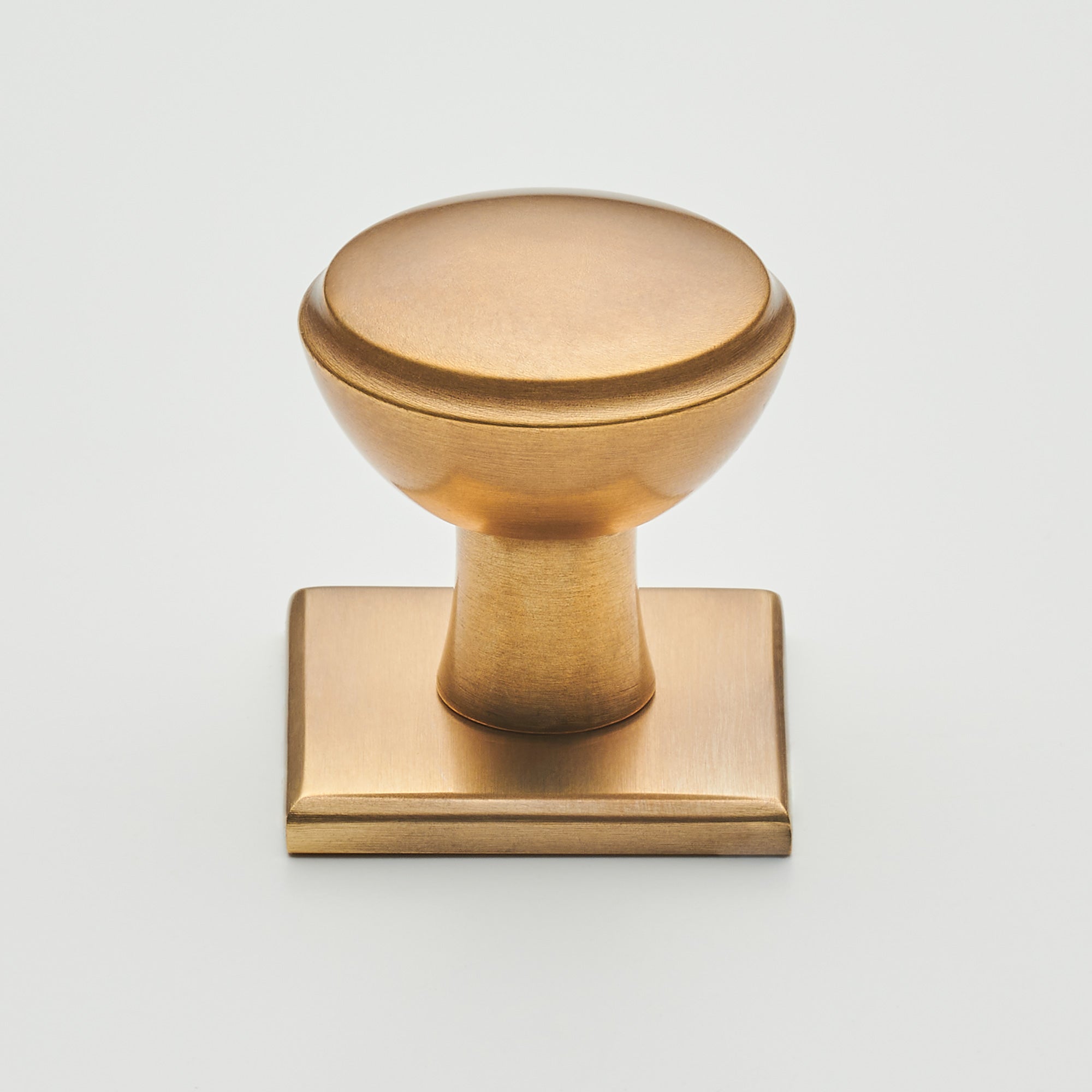Prestbury Cabinet Knob on Square Backplate