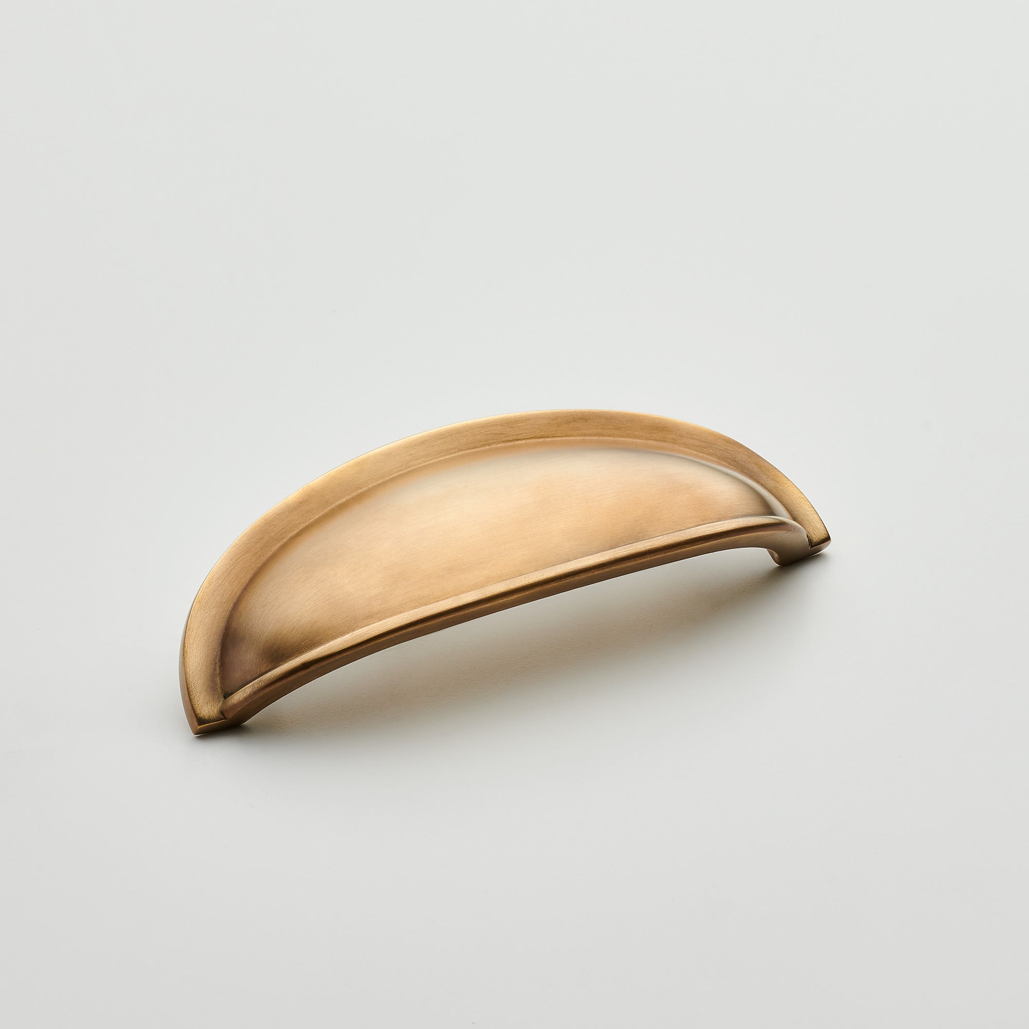 Jones Traditional Cabinet Cup Pull