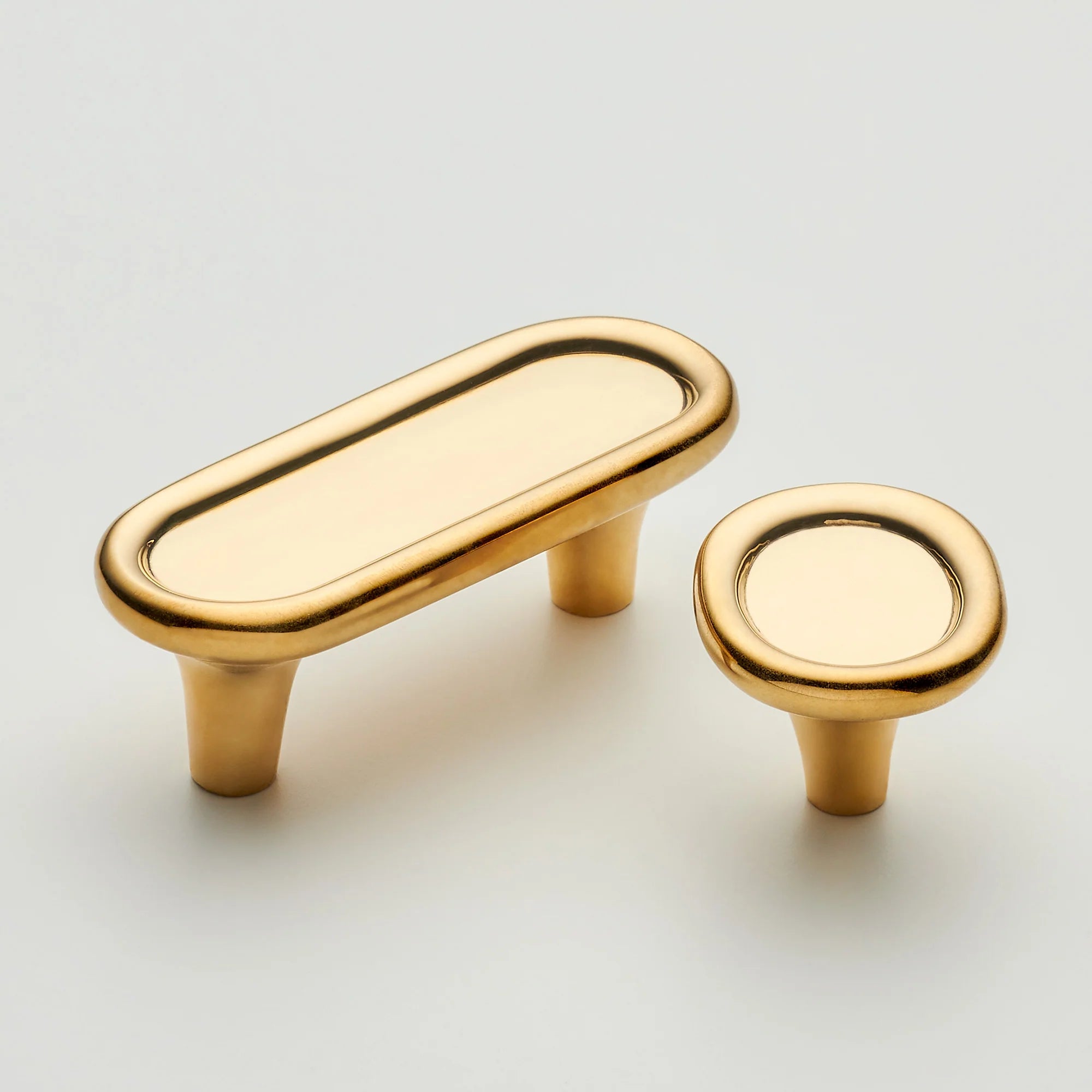 Lino Oval Cabinet Knob