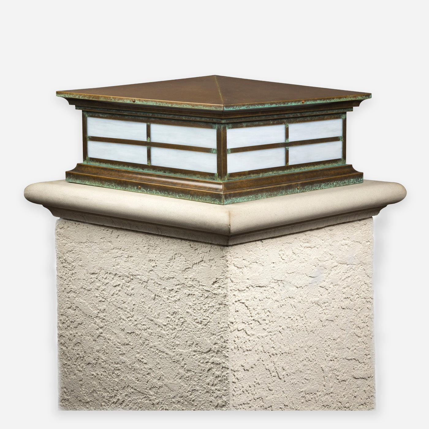 Hampton Column Light with Cross