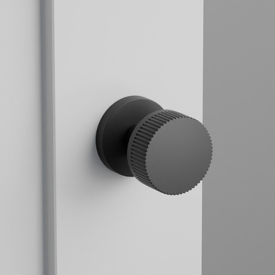 Straight Knurled Door Knob with Disk Rosette