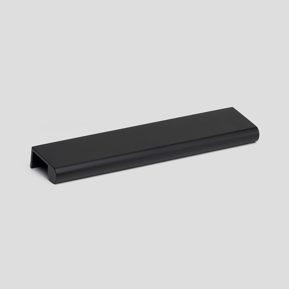 Lincoln Edge Cabinet Pull