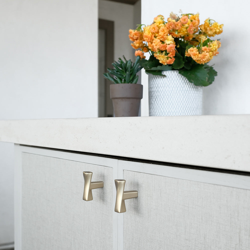 Twist T-Cabinet Knob