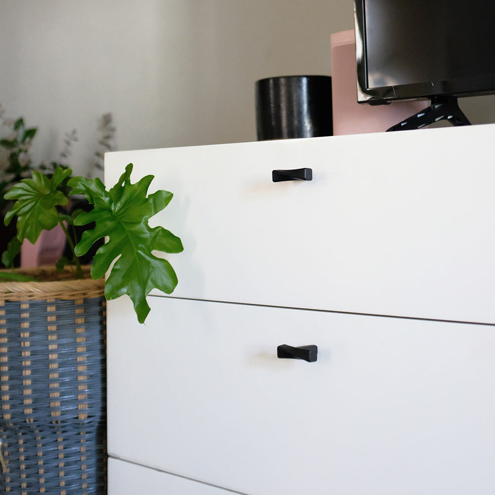 Twist T-Cabinet Knob