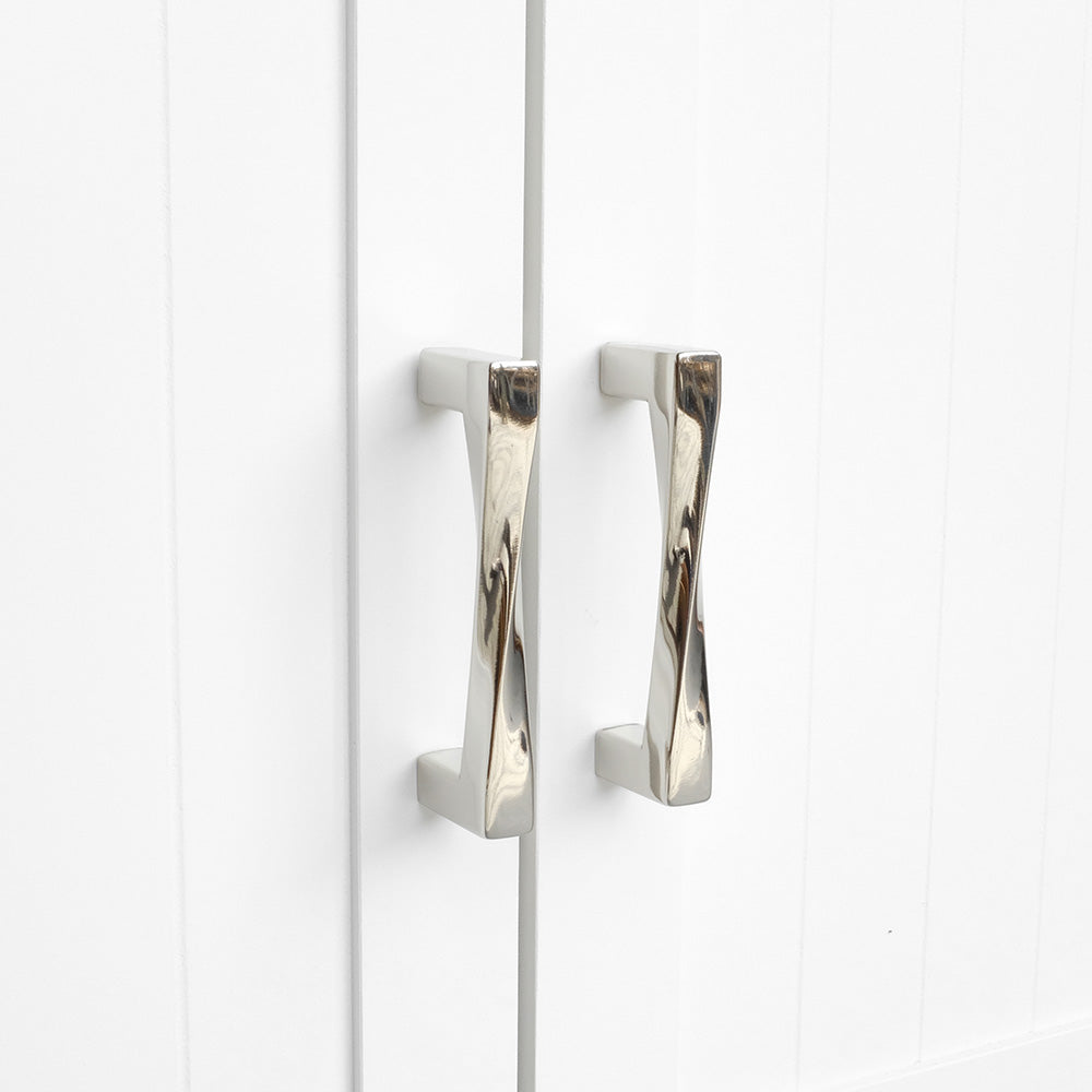 Twist Cabinet Pull