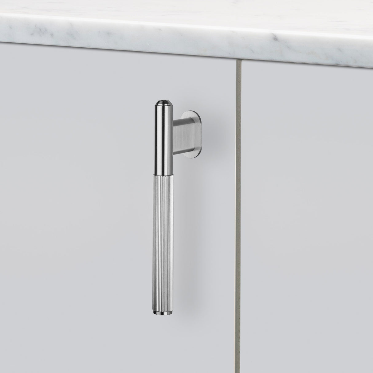 Linear L-Bar Cabinet Pull