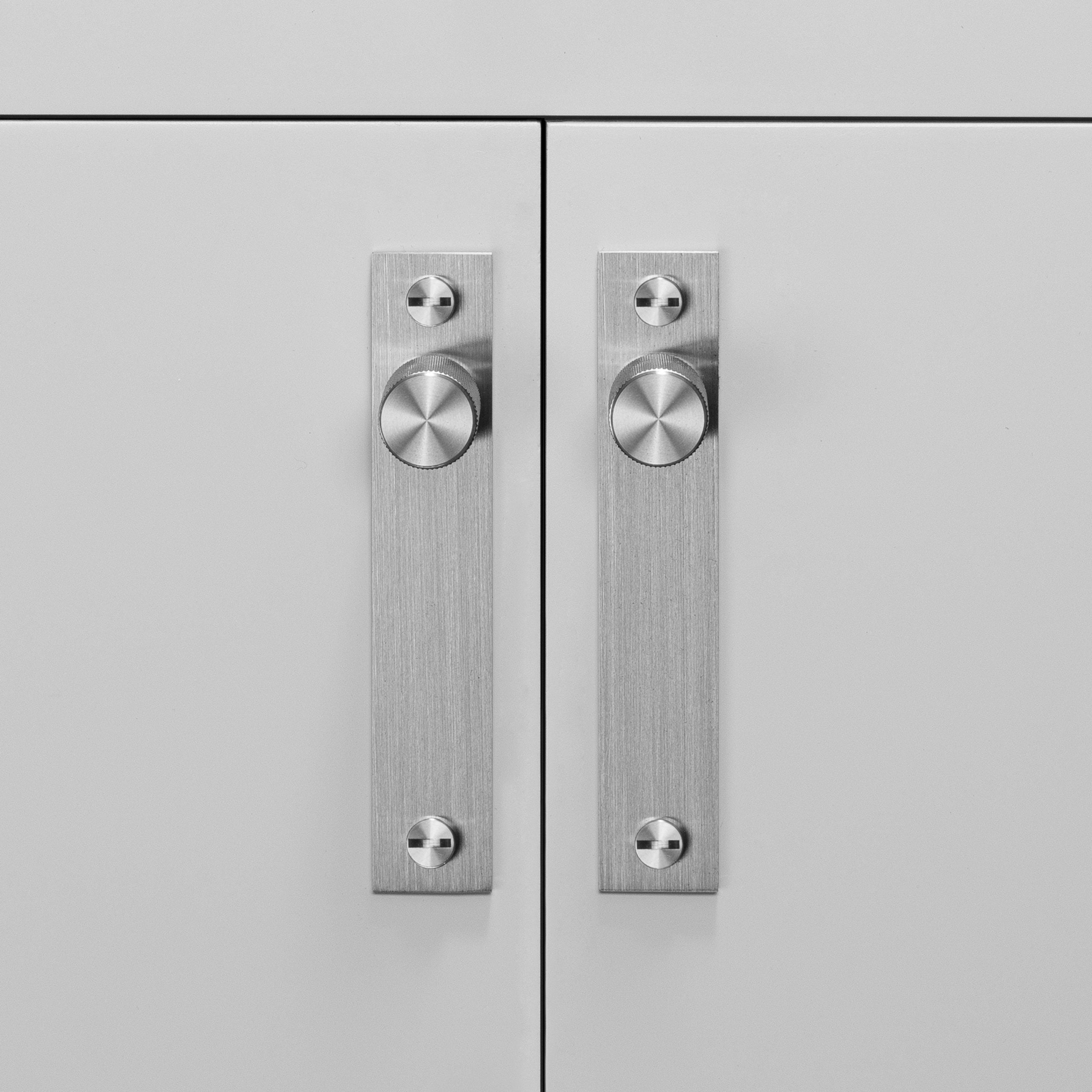 Cross Knurled Cabinet Knob and Backplate [PAIR]