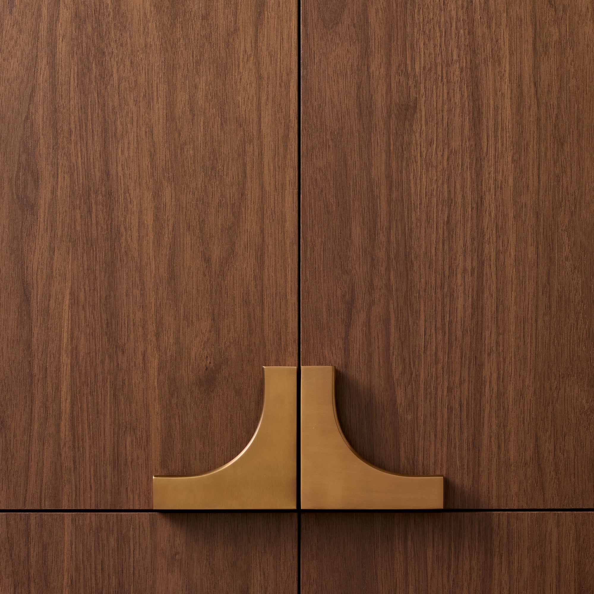 Avalon Corner Cabinet Pull, 4"