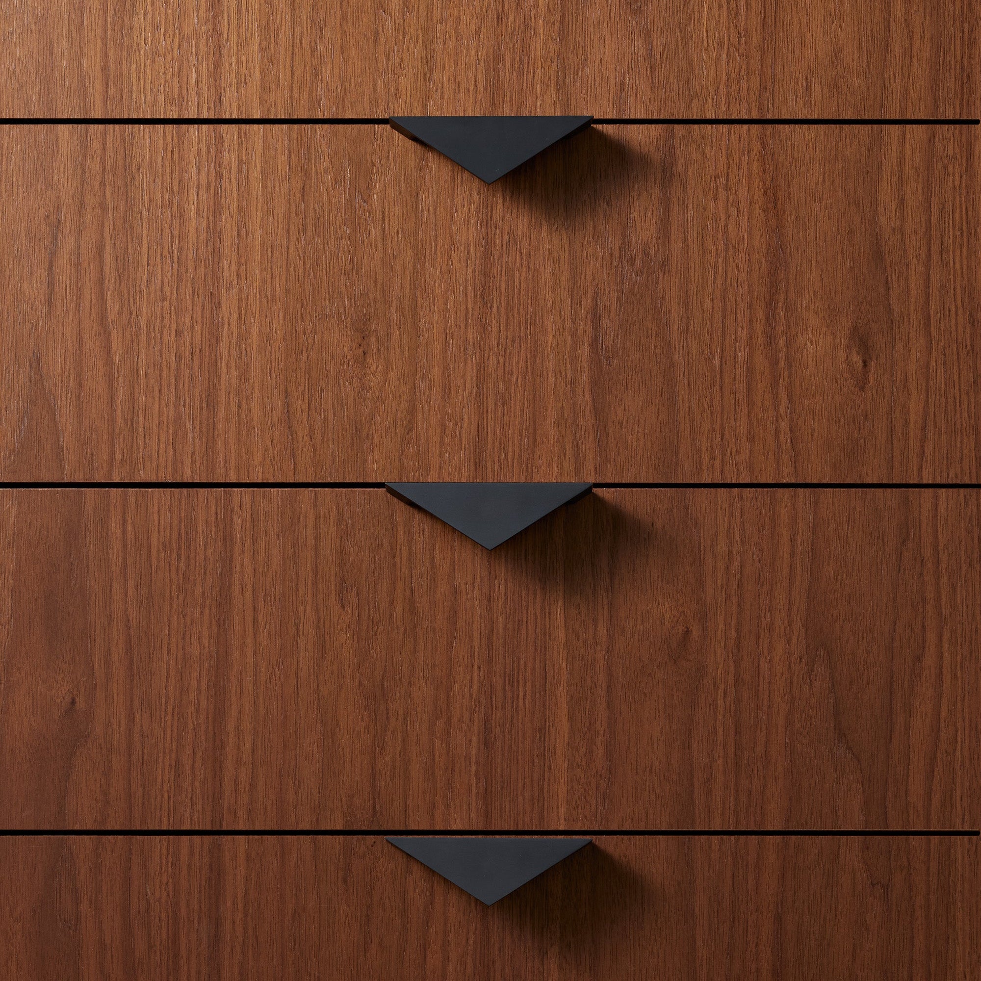 Dusk Triangular Cabinet Pull