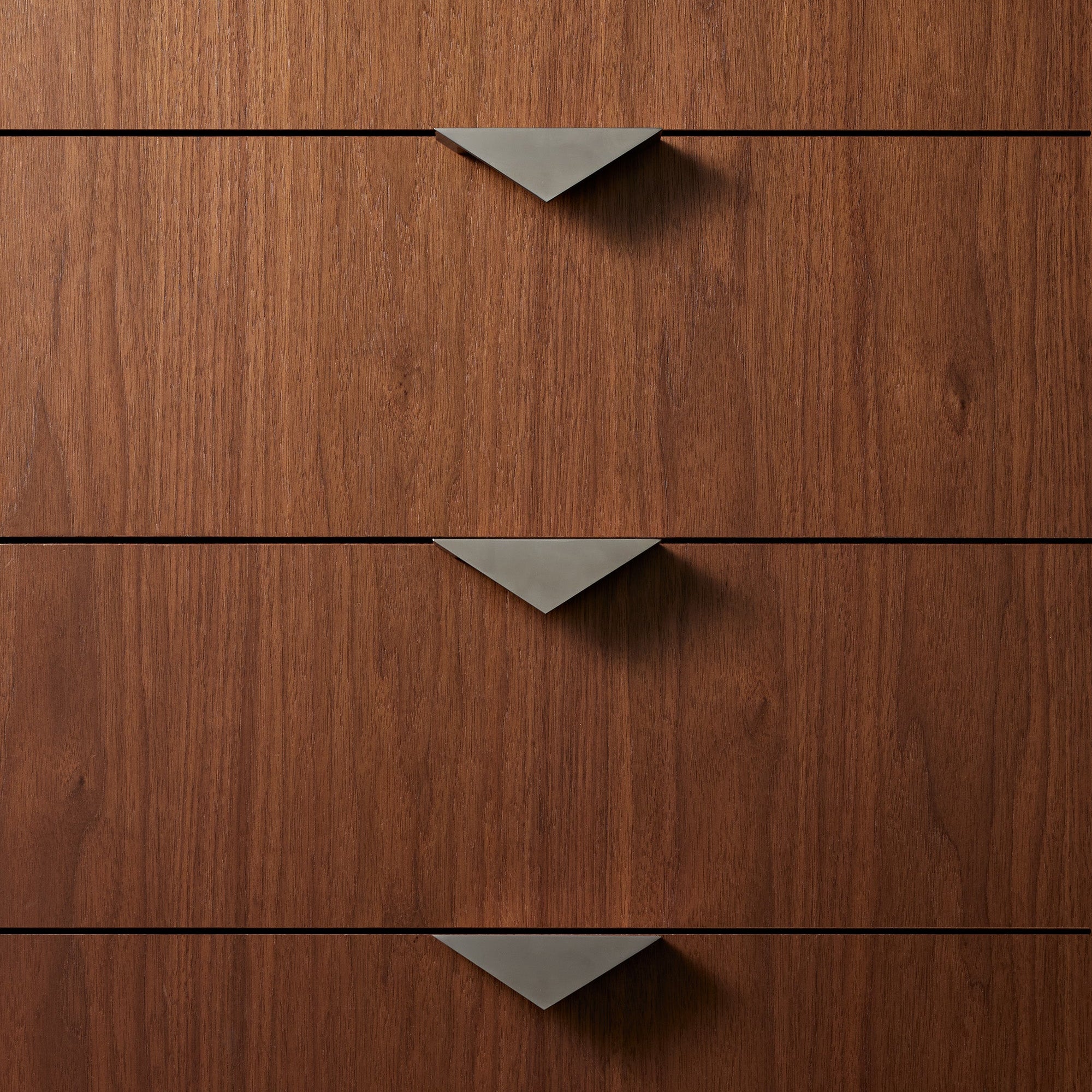 Dusk Triangular Cabinet Pull