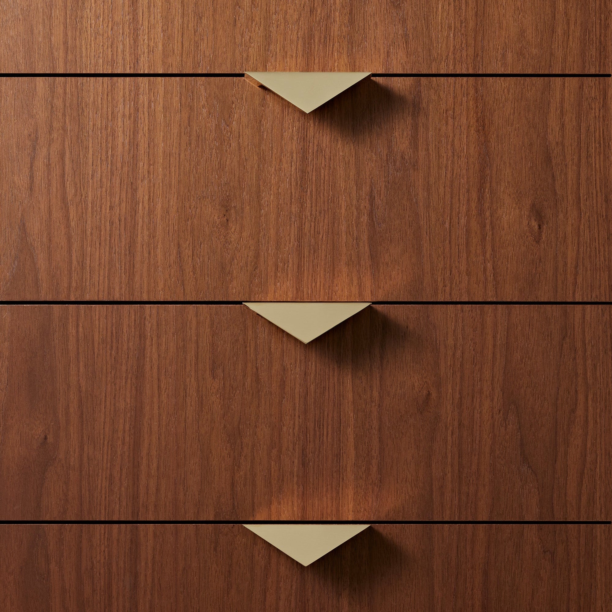 Dusk Triangular Cabinet Pull