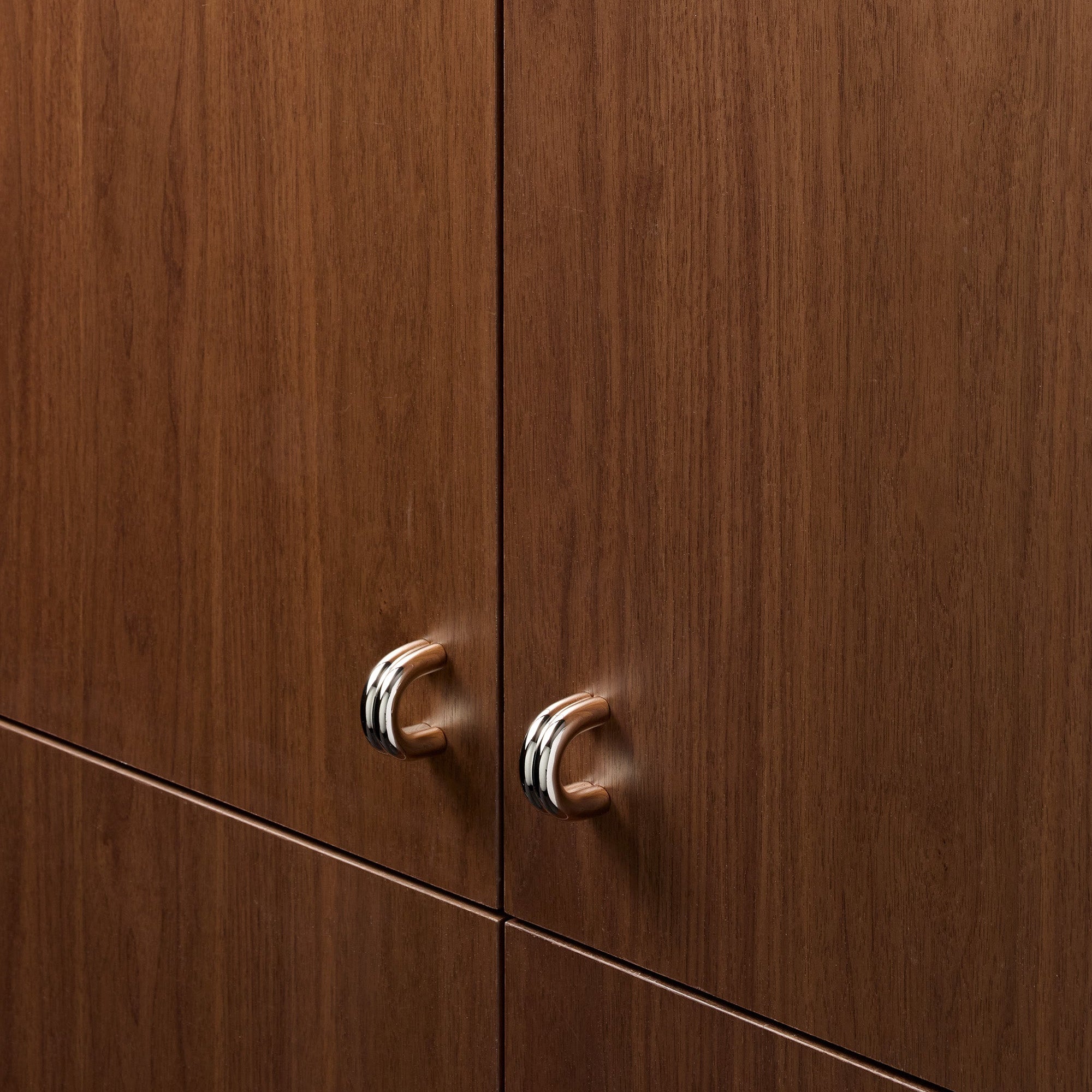 Gemini Cabinet Finger Pull