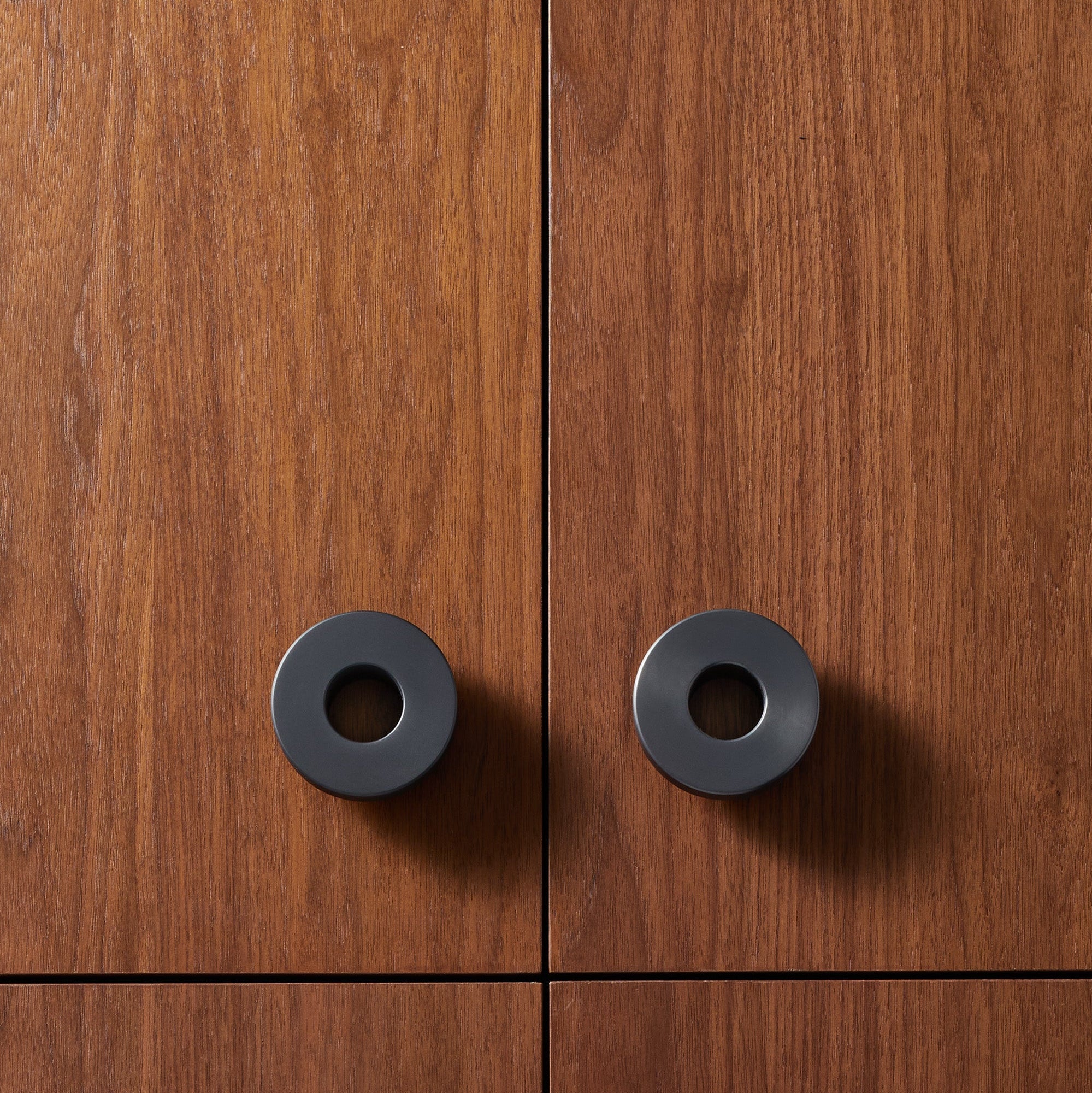 Halo Statement Cabinet Pull