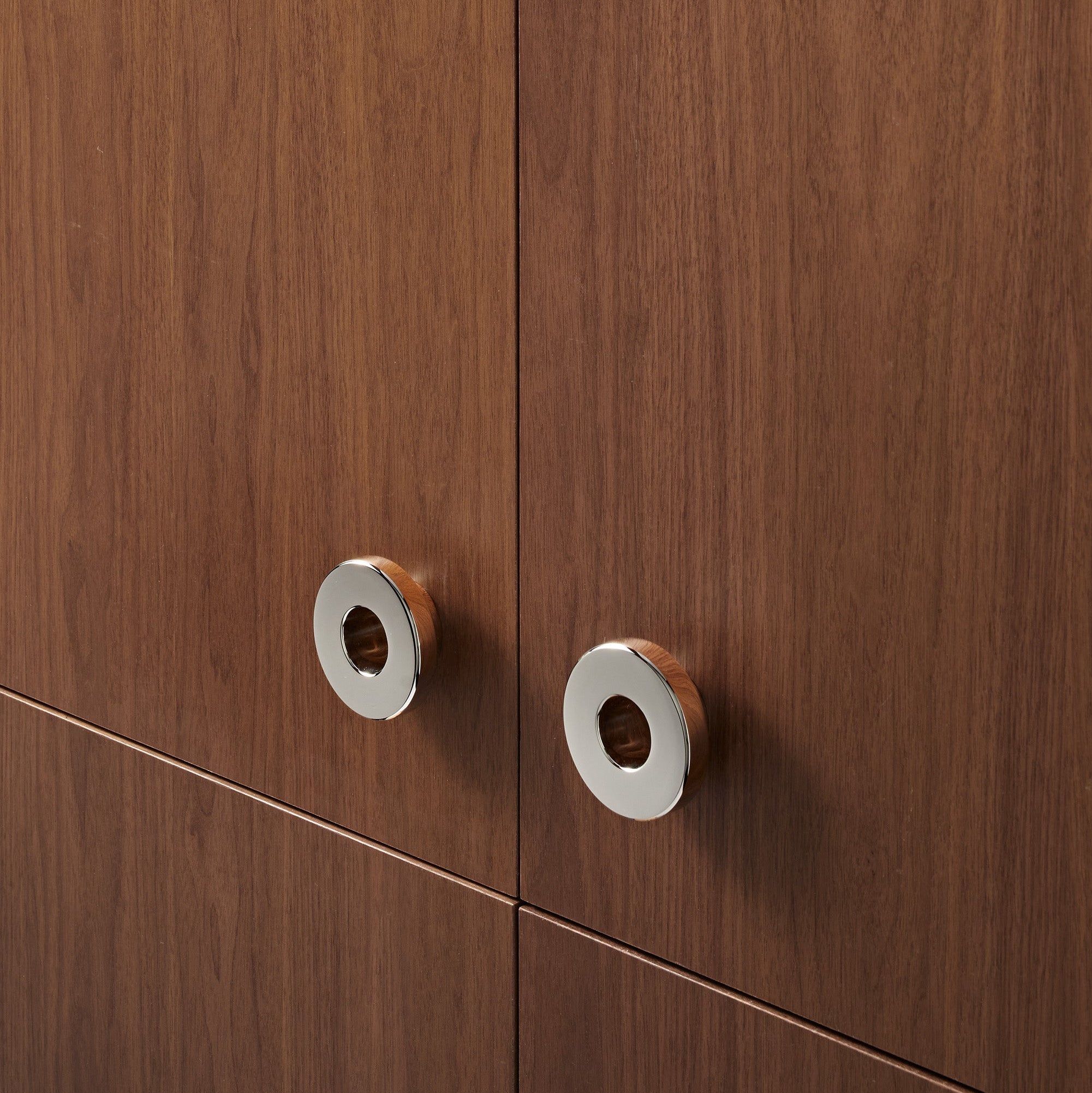 Halo Statement Cabinet Pull