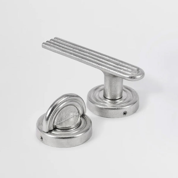 Forme 18 Fluted Door Lever