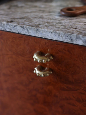 Forme Sculptural Cabinet Pull Knob
