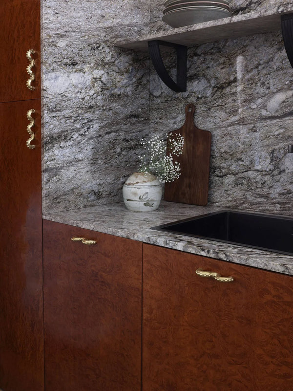 Forme Sculptural Cabinet Pull