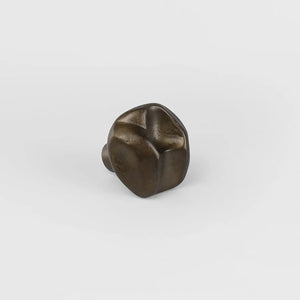 Forme 04 Cabinet Knob