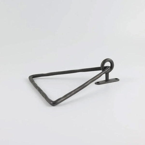 Forme 14 Triangular Towel Ring
