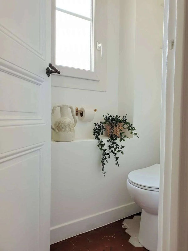 Forme 17 Toilet Paper Holder