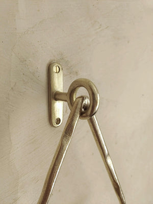 Forme 14 Triangular Towel Ring