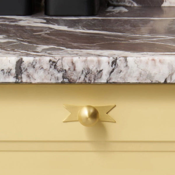 Bobbin Cabinet Knob and Ribbon Backplate