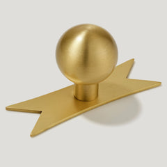 Bobbin Cabinet Knob and Ribbon Backplate