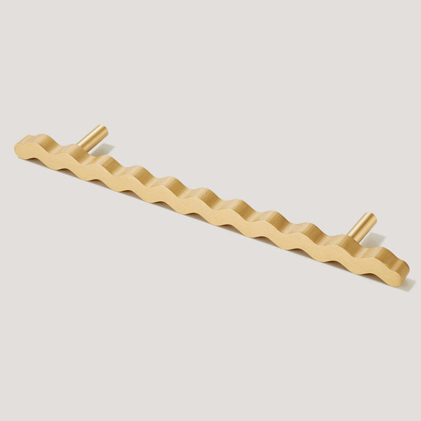 Squiggle T Cabinet Pull