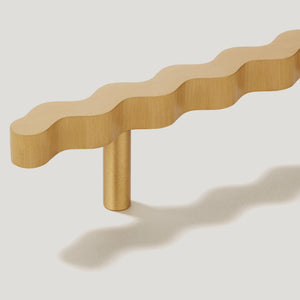 Squiggle T Cabinet Pull